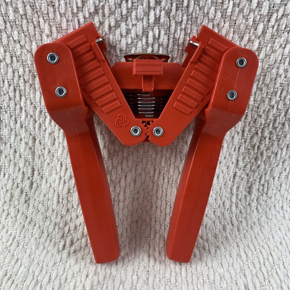 Northern Brewer Red Plastic and Metal Bottle Capper Tool Home Brew DIY Bottling - Picture 11 of 11